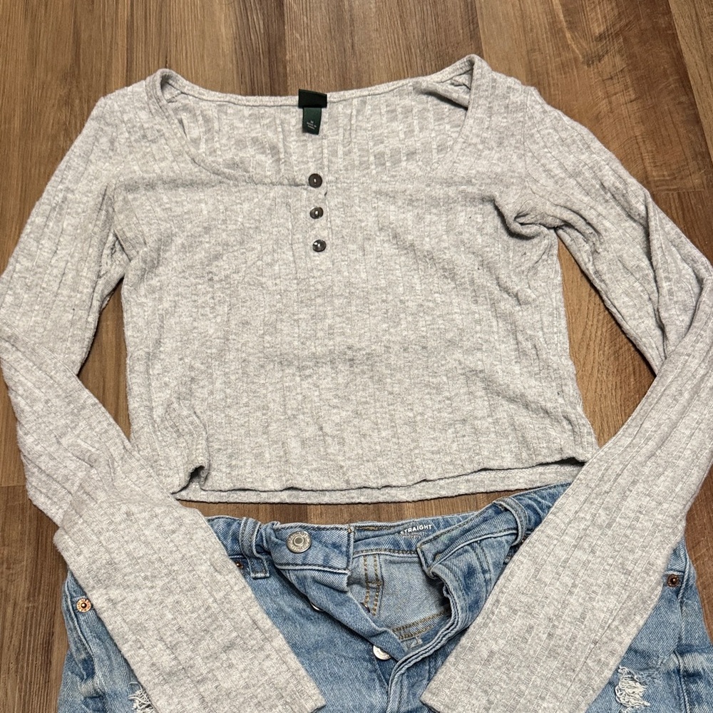 Wild Fable Light Gray Ribbed Long Sleeve Top